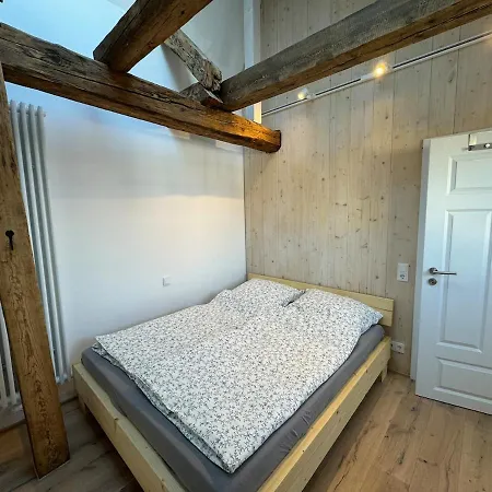 Moderne Im Denkmal Mit 3 Schlafzimmer Auf 120 Qm شقة فيلينغن سشفايننغ