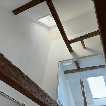 Moderne Im Denkmal Mit 3 Schlafzimmer Auf 120 Qm شقة فيلينغن سشفايننغ